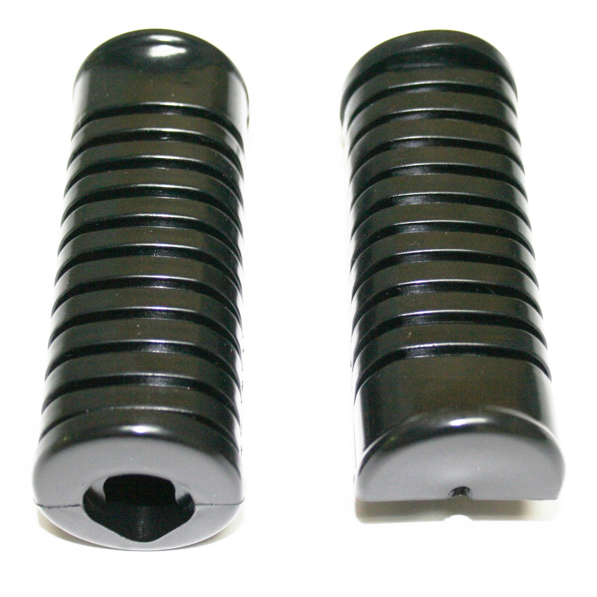66, 68-70 CB450K / 67, 69-70 CL450K / 69 CA175 Footrest Rubbers ~ Honda OEM 50661-110-000