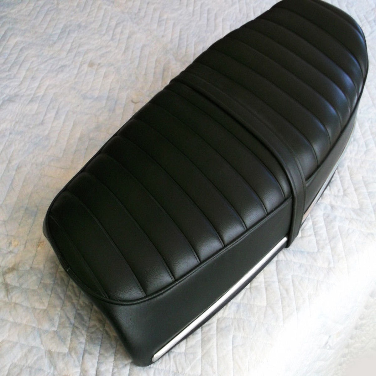 69-70 CB450K / 69-70 CB350K Seat Cover