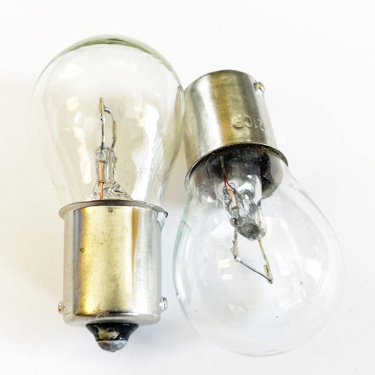 Indicator Bulb ~ Single Filament ~ 6V / 18W ~ 1129 Bulb - Pk/2